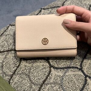Tory burch wallet